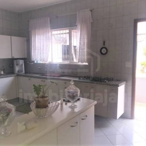 Casa - Código: 6720 - Aluguel: R$2.500,00 - Venda: R$690.000,00 por Imobiliária Jaú