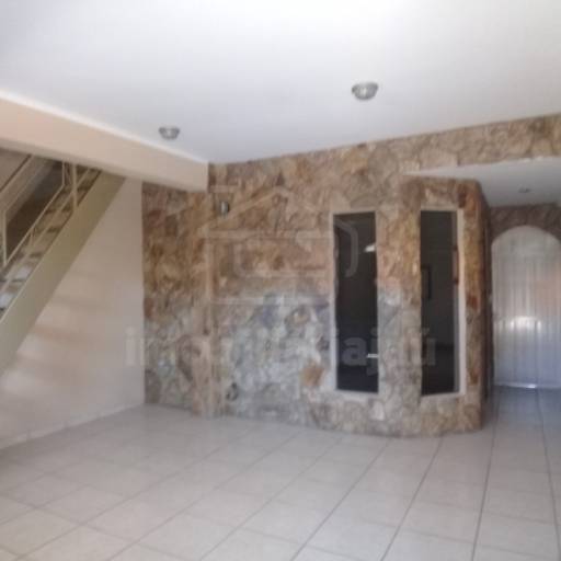 Casa - Código: 6556 - Aluguel: R$ 1.200,00 - Venda: R$ 230.000,00 por Imobiliária Jaú