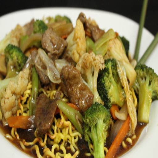 Yakissoba por Hatti Comida Oriental