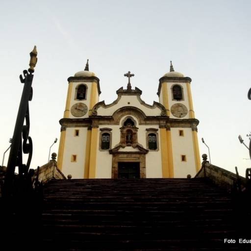Igreja de Santa Efigênia por DQC Turismo 