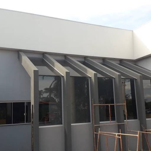 Pergolado vidro fumê por Top Vidros