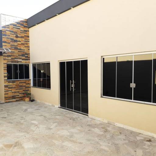 Portas e janelas vidro fumê por Top Vidros