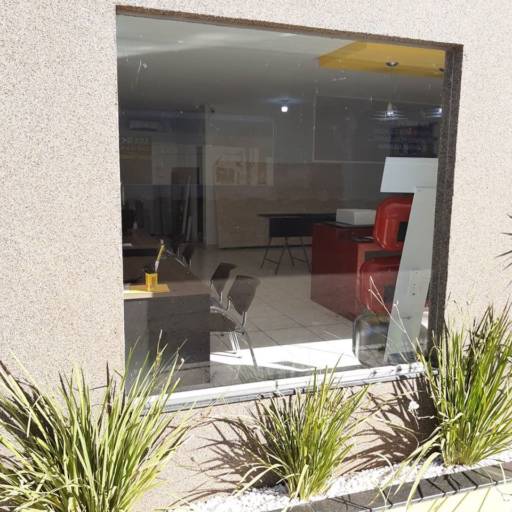 Porta e fixo incolor por Top Vidros