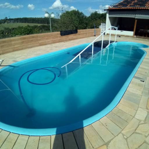 Rampa de Acesso para Piscina - Inclusão e Conforto em Avaré por RR Toldos, Lonas e Coberturas 