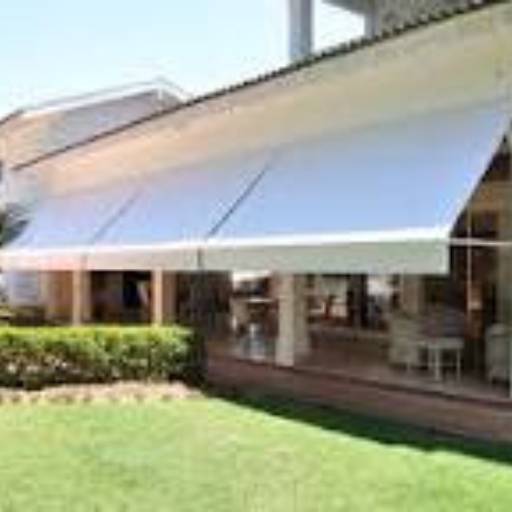 Toldo Cortina: Proteção e Estilo - Avaré por RR Toldos, Lonas e Coberturas 