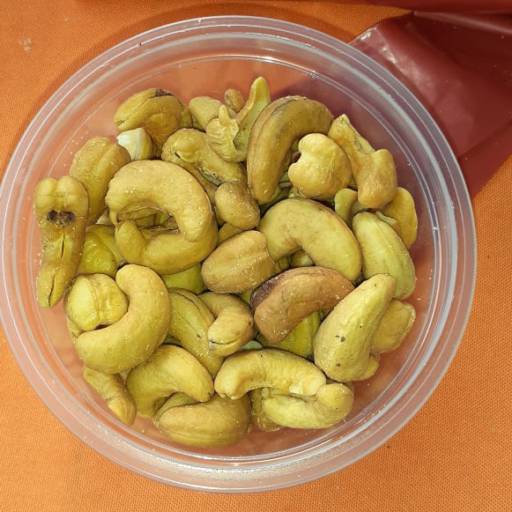 Castanha de Caju - R$7,50 a cada 100g