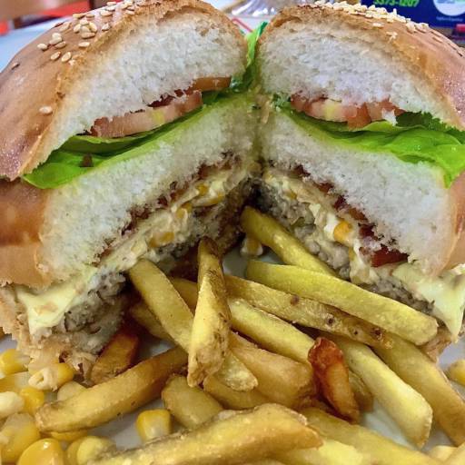 Burguer Chicken Bacon Com Batata Rústica por Restaurante e Lanchonete - Sabor da Tilápia