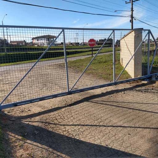 Portão Autoportante (sem trilho) por Metalmix 