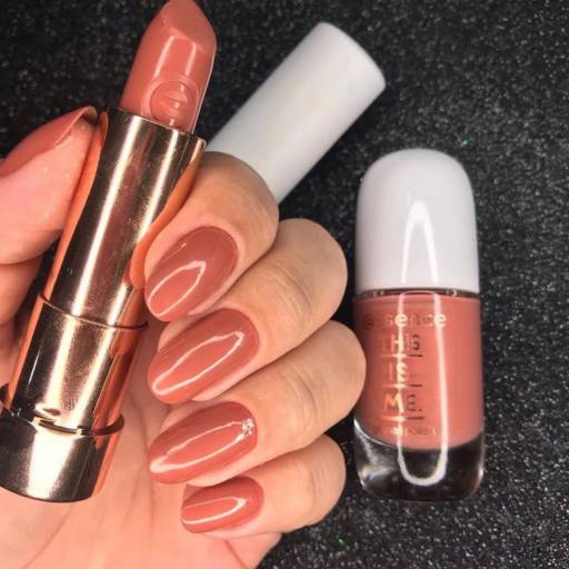 Coleção This Is Me por Mônika Pasquarelli Cosméticos