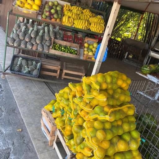 Frutas frescas por Quiosque Engordadouro 