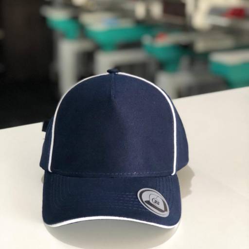 Bonés de 55 e 35 - Adulto e Infantil (Sem Bordado) por Rosa Bordados