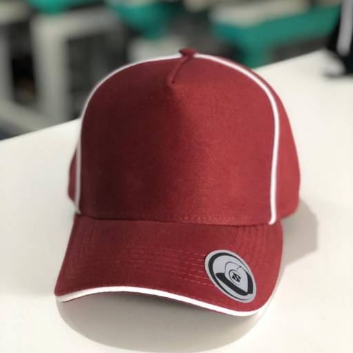 Bonés de 55 e 35 - Adulto e Infantil (Sem Bordado) por Rosa Bordados