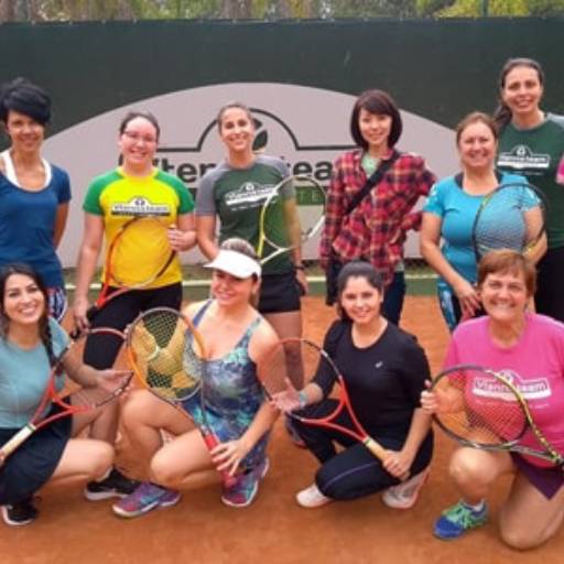 Aulas de Tênis m Grupo por Vtennisteam Jundiaí - Tênis & Beach Tennis