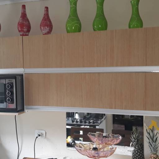 Envelopamento de Armários por RPI Comunicação Visual