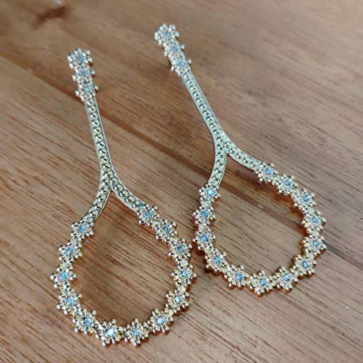Comprar o produto de Brinco com bolinhas  dourado e strass semi-joia - MyF em Roupas e Acessórios pela empresa Loja Ego 3 p - Roupas e Acessórios Femininos em Botucatu, SP por Solutudo
