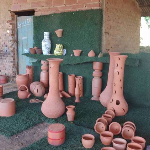 Venda de Vasos por Chão Verde