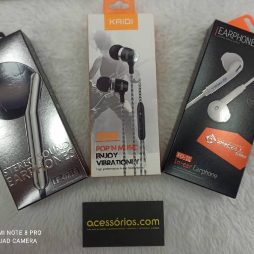 Fones de ouvido por Acessórios.com - Unidade Centro