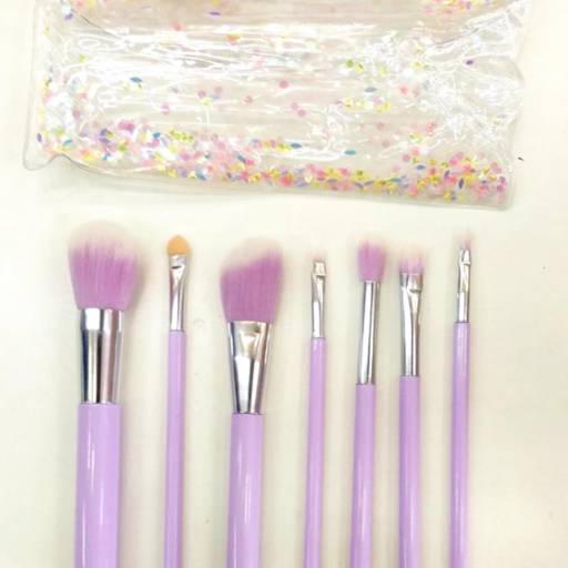 Kit de pincel + nécessaire especial para dia das crianças. por Mônika Pasquarelli Cosméticos