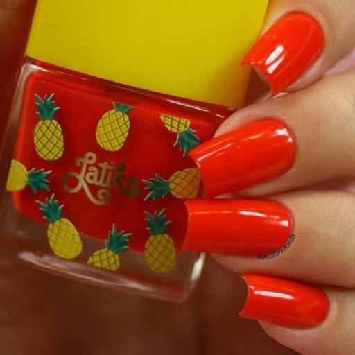 Esmalte Latika por Mônika Pasquarelli Cosméticos