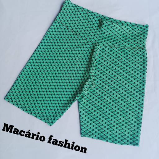 Bermuda Ciclista (temos nas cores lisas e estampadas) por Macario Fashion Fitness