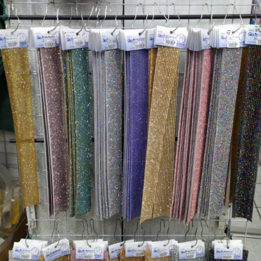 Manta de Strass - cada por Casa São Francisco Aviamentos 