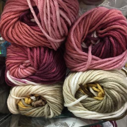 Novelo Círculo - Linha Java - 100gr cada por Casa São Francisco Aviamentos 