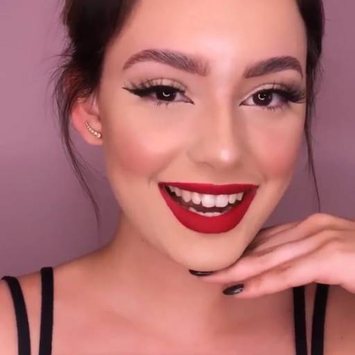 Cílios Modelo 3D - H04  por Mônika Pasquarelli Cosméticos