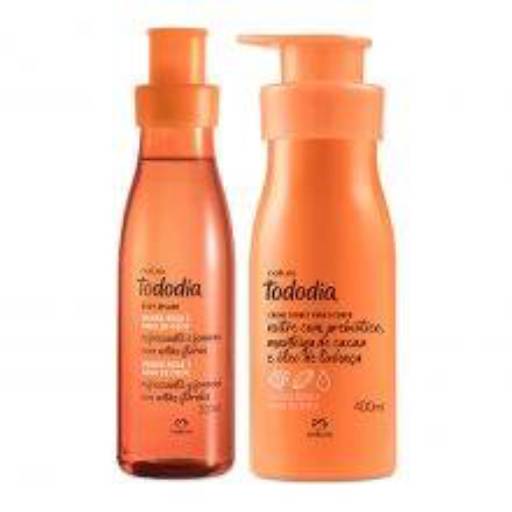 Kit TodoDia Manga Rosa e Água de Coco por Márcia Líder de Negócios e Consultora Natura