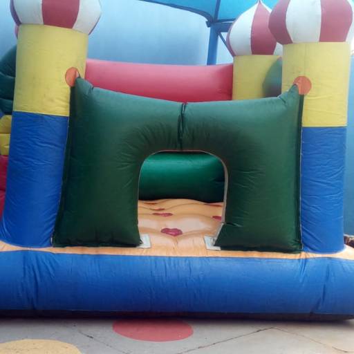 Castelo Pula Pula por Matheus Brinquedos