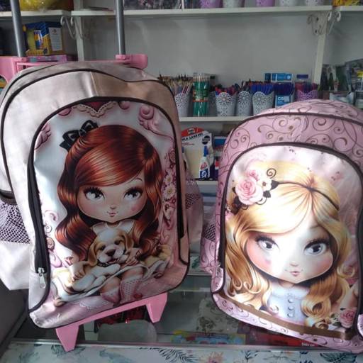 Mochilas de Rodinhas por Fernanda Presentes e Utilidades