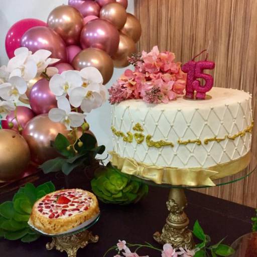 Decoração Para aniversários de 15 anos por Fabrica de Sonhos