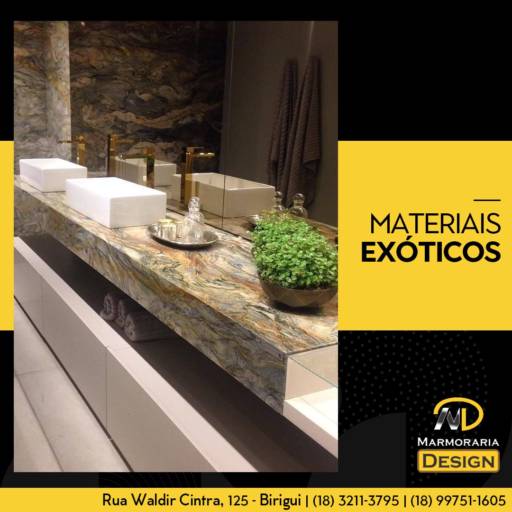 LAVATÓRIO COM MATERIAIS EXÓTICOS