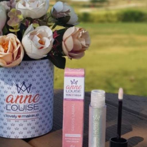 Gloss Labial Holográfico Vegano 4,5ML COR 01 #EUBRILHO por Anne Louise 