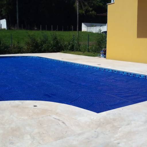 Comprar o produto de Capa bolha para piscina  em Piscinas pela empresa RR Toldos, Lonas e Coberturas  em Avaré, SP por Solutudo
