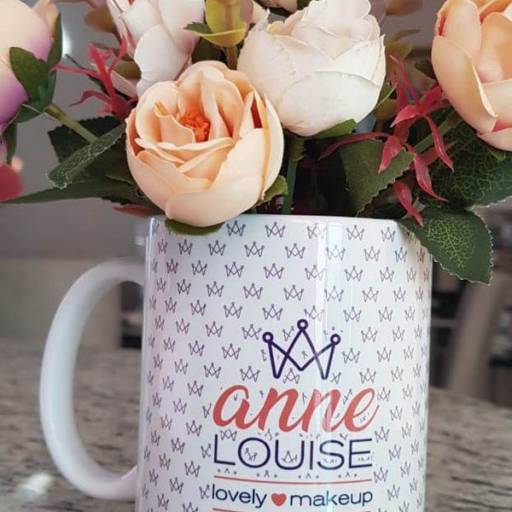 Caneca Coroa Anne Louise por Anne Louise 