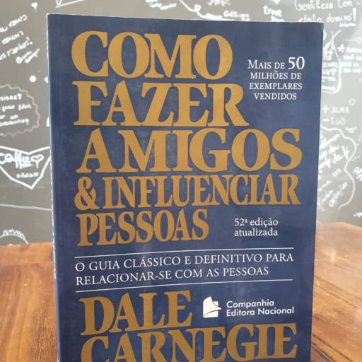 Como fazer amigos & influenciar pessoas por Leitura Fácil - Clube de assinatura de livros