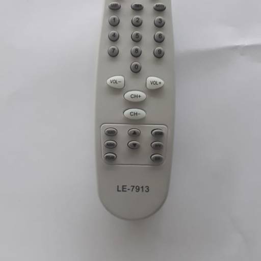 Controles Remotos por Ariel Eletrônica