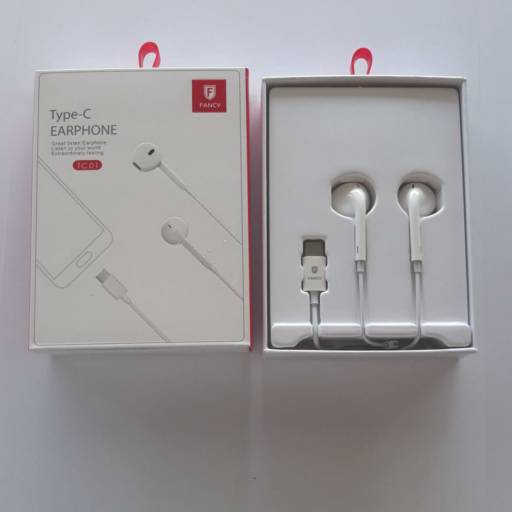 Fones de Ouvido por Ariel Eletrônica