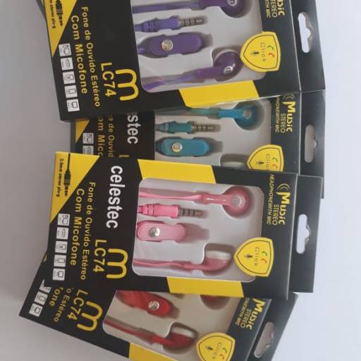Fones de Ouvido por Ariel Eletrônica