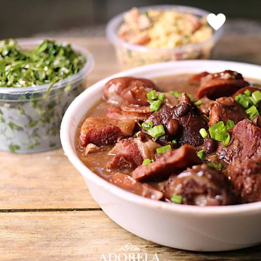 Feijoada por Adorela Panificadora e Confeitaria