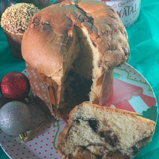 Chocotone pão de mel por Cheiro Gostoso - Brigadeiros e Doces Artesanais 