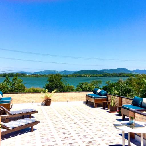 Terraço com vista para Lagoa por Studios das Lagoas Boutique Terraço com vista para Lagoa por Studios das Lagoas Boutique