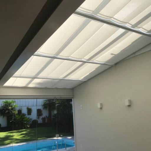 Cortinas Romanas - Manual ou Motorizado por Persianas e Cortinas Fanfa