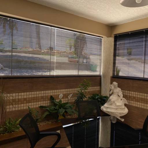 Persianas Horizontais - Manual ou Motorizada por Persianas e Cortinas Fanfa