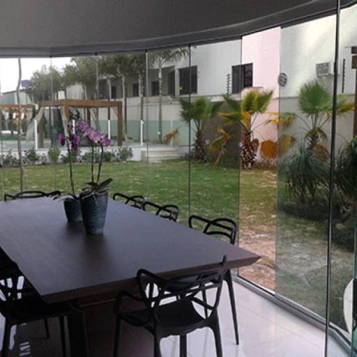 Reiki Pro | Vidros retráteis por Alliance Glass - Reiki Envidraçamento