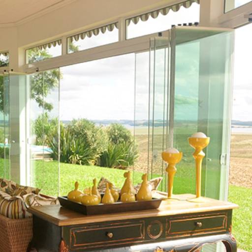 Reiki Door | Vidros retráteis por Alliance Glass - Reiki Envidraçamento