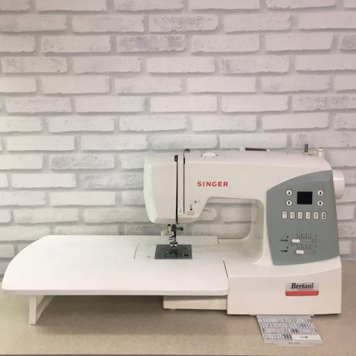 Singer 80 bordados usada