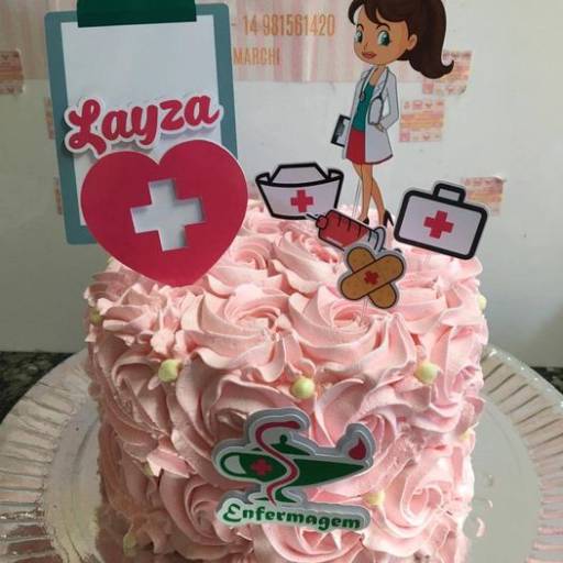 Bolo tema enfermagem por Delícias Demarchi