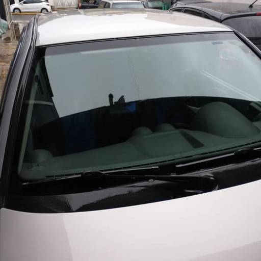 Polimento de Vidro Automotivo por FV. Vidros Automotivos & Acessórios Polimento de Vidro Automotivo por FV. Vidros Automotivos & Acessórios