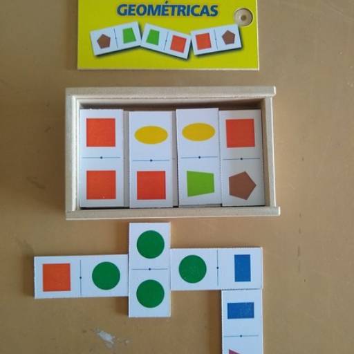 DOMINÓ DE FIGURAS GEOMETRICAS